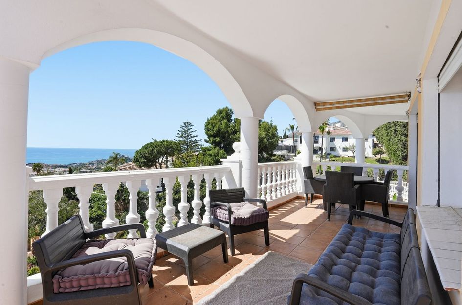Villa in Benalmádena
