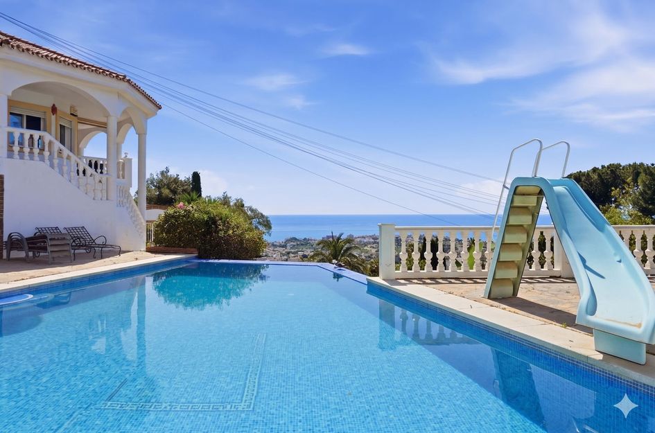 Villa in Benalmádena