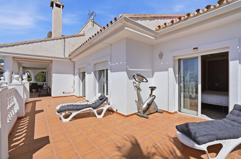 Villa in Benalmádena