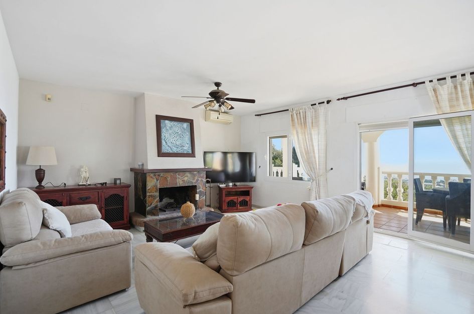 Villa in Benalmádena