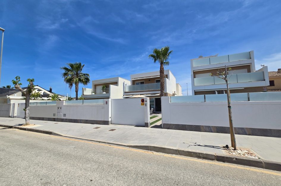 Villa in Pilar de la Horadada