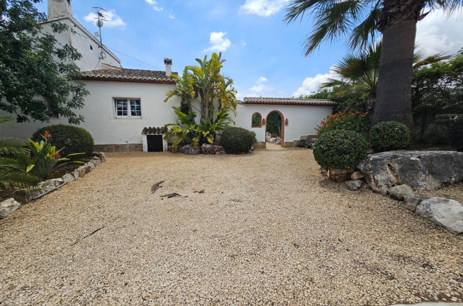 Villa in Tarraula