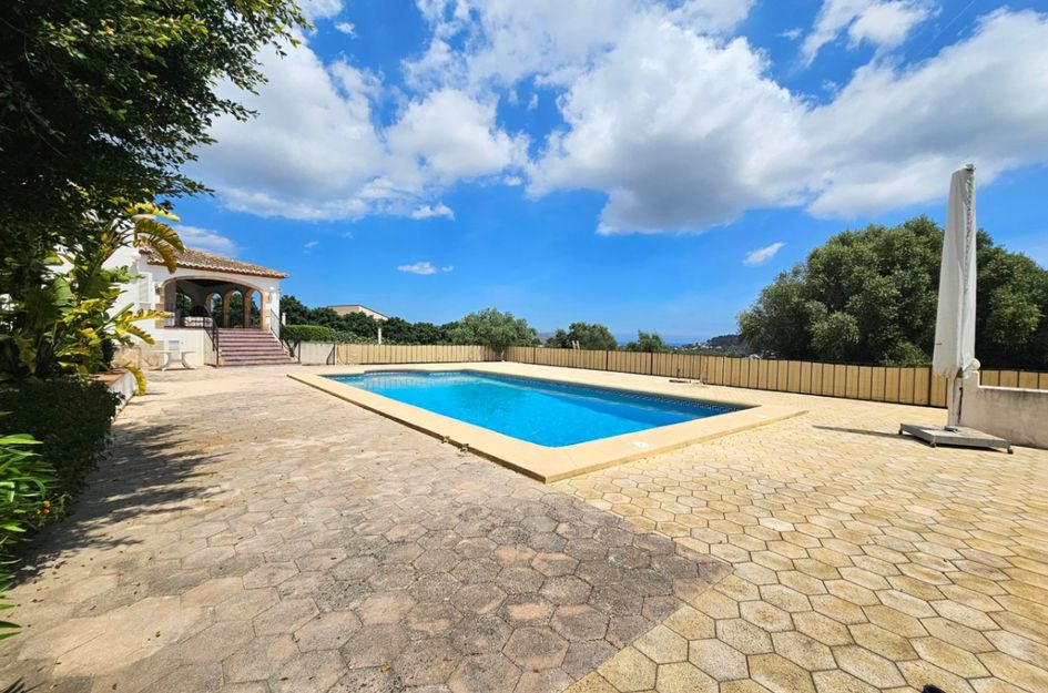 Villa in Tarraula