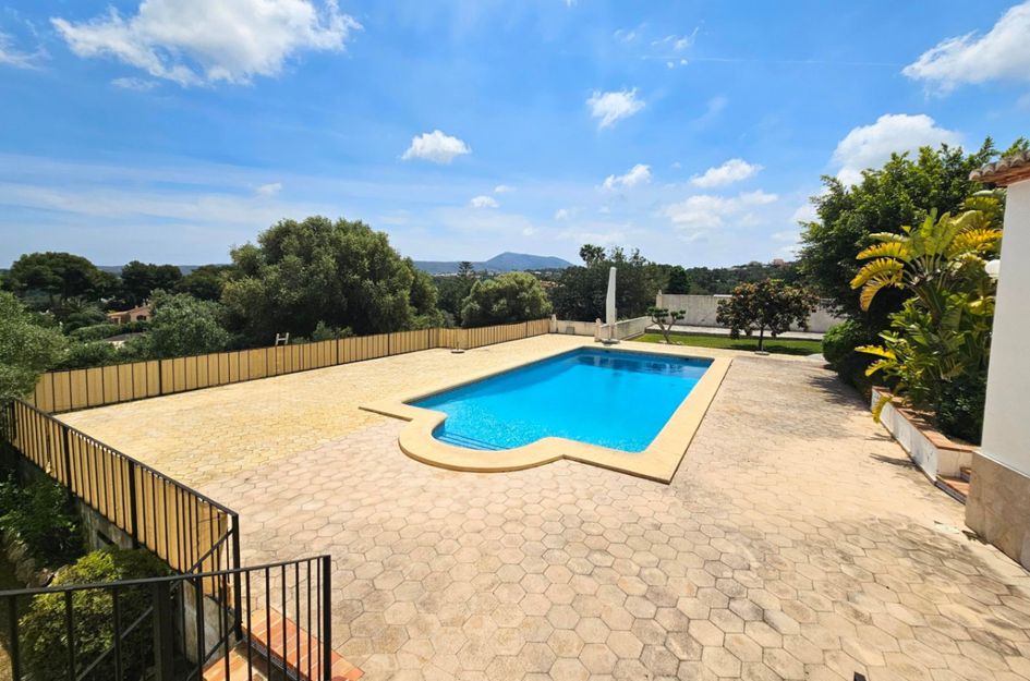 Villa in Tarraula