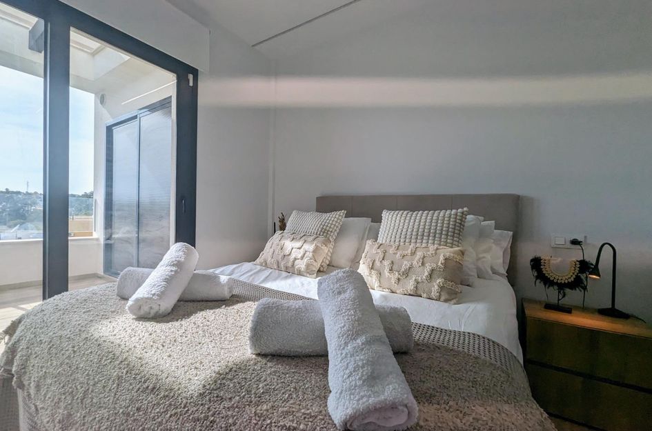 Penthouse in Los Almendros