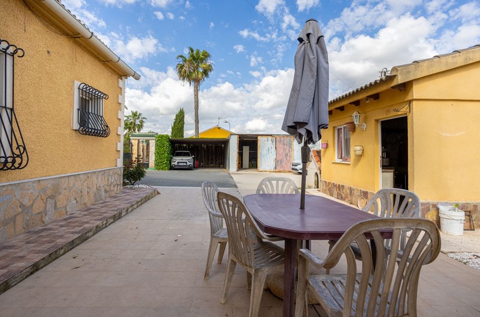 Villa in La Hoya