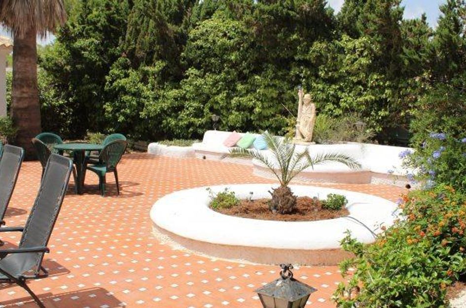 Villa in Los Almendros