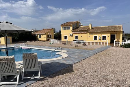 Villa in Montisol