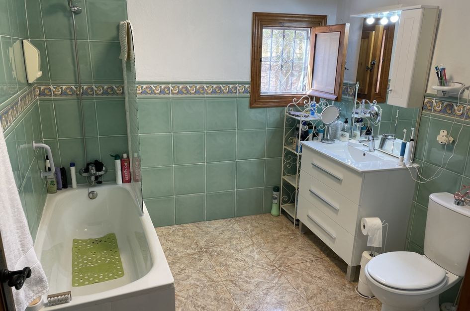 Villa in Montisol