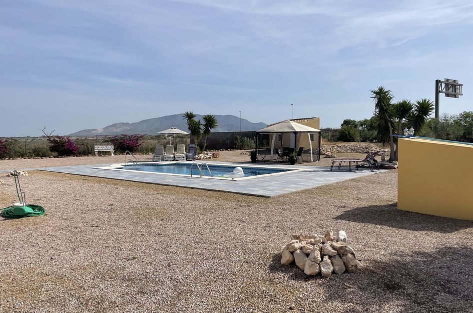 Villa in Montisol