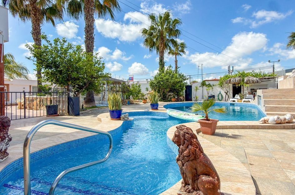 Villa in Quesada