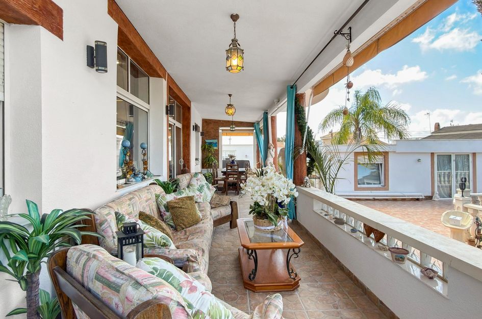Villa in Quesada