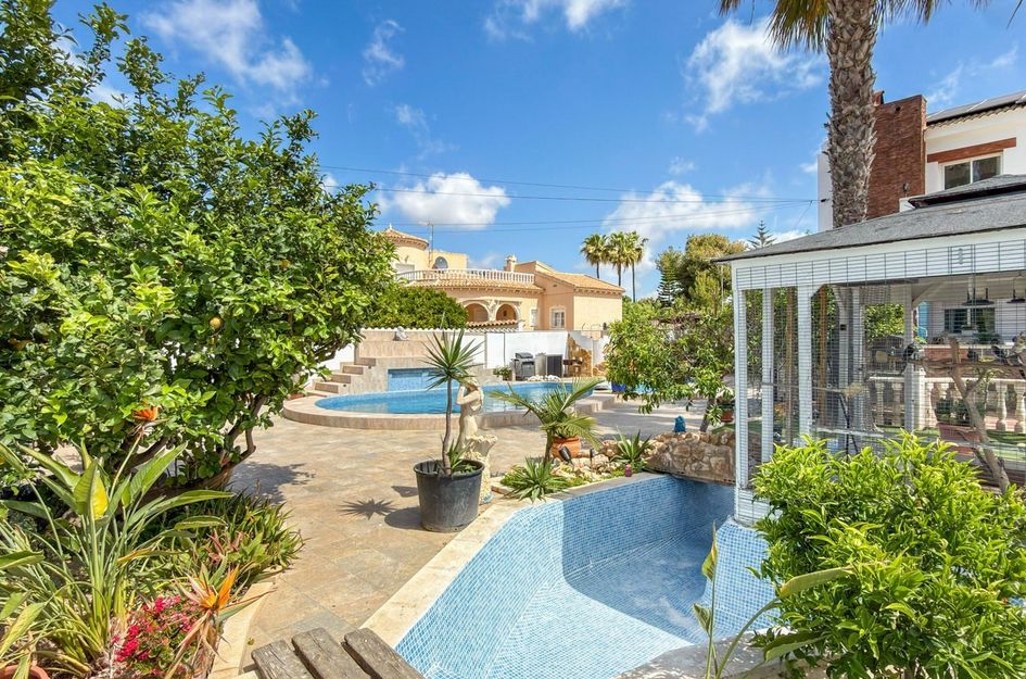 Villa in Quesada