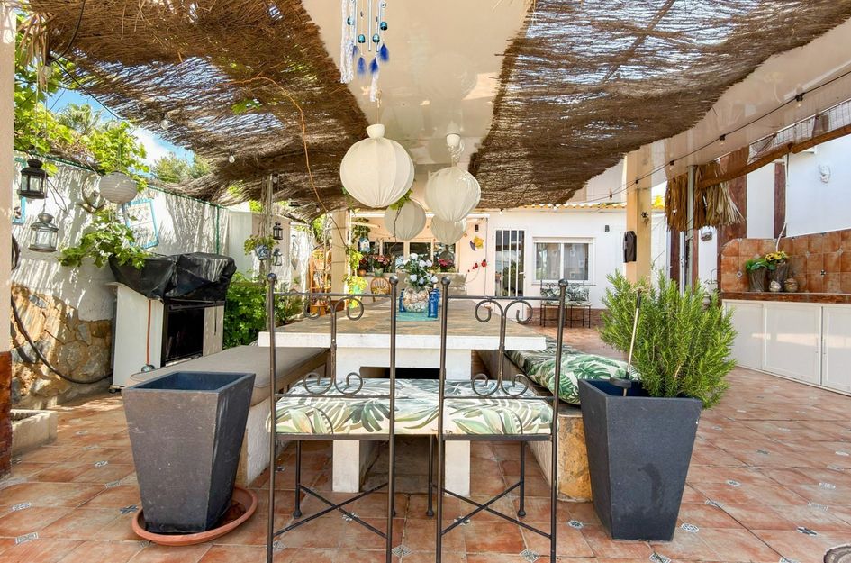 Villa in Quesada