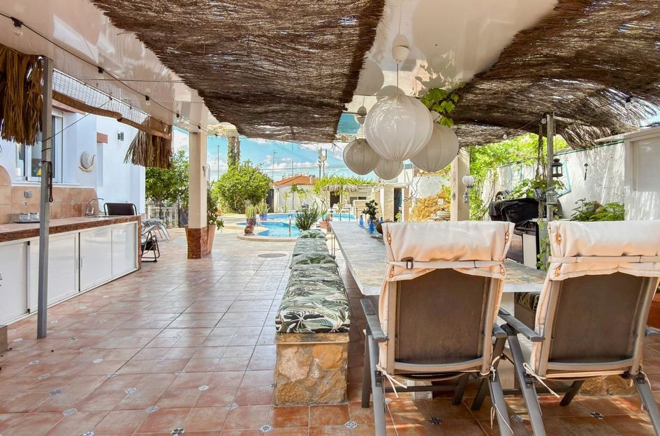 Villa in Quesada
