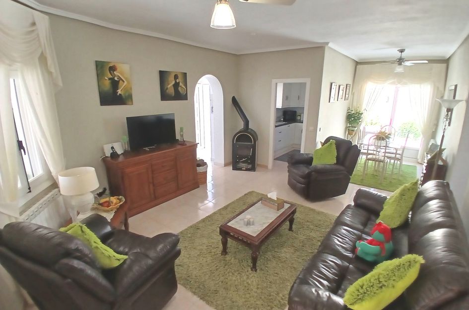 Villa in Res. Las Filipinas