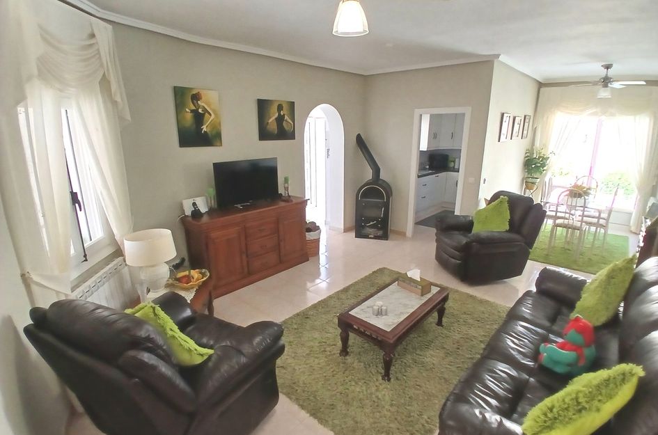 Villa in Res. Las Filipinas