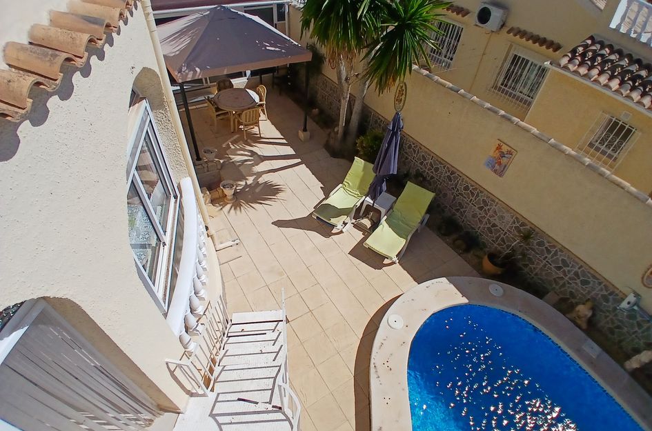 Villa in Res. Las Filipinas