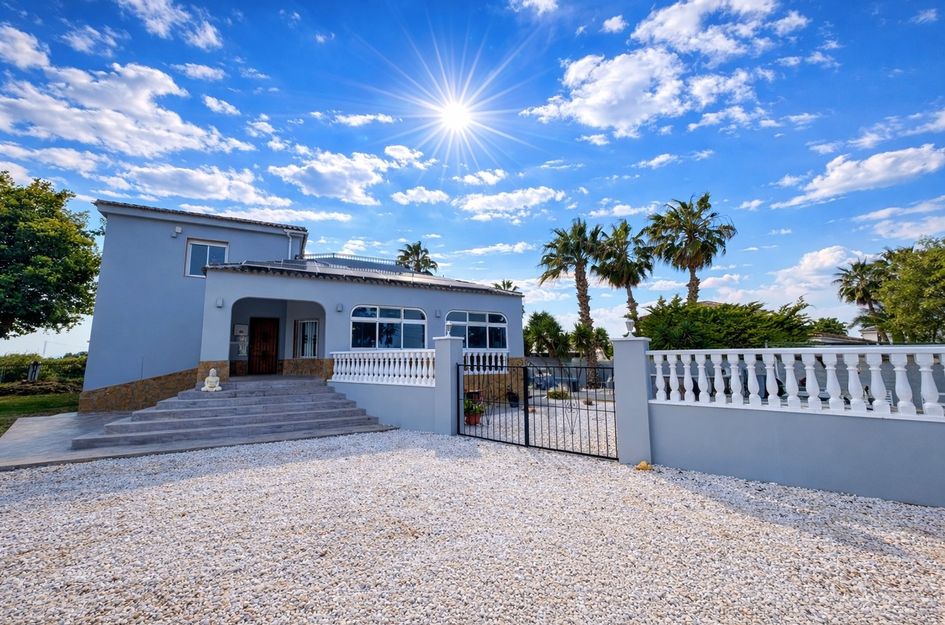 Villa in Catral