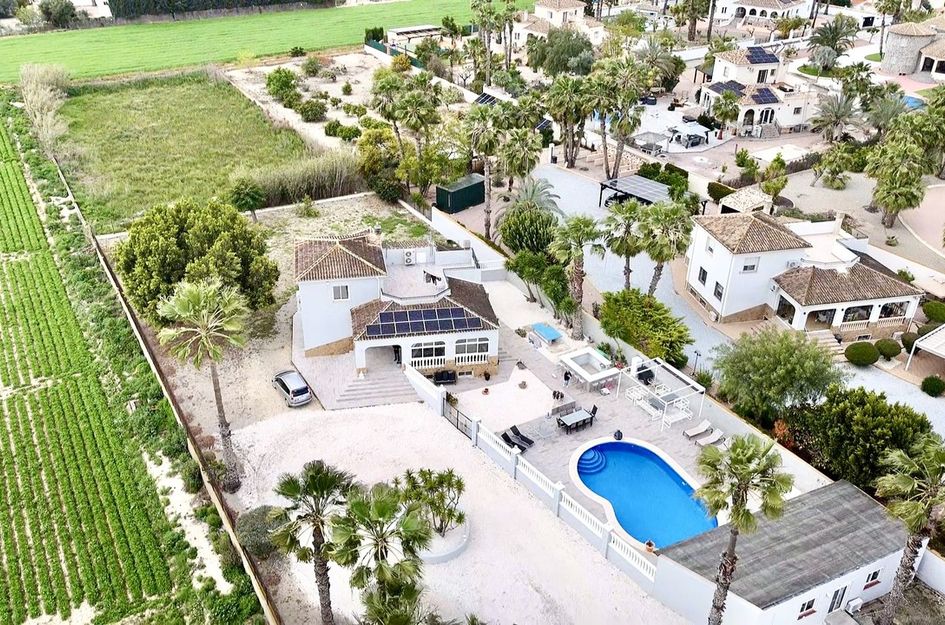 Villa in Catral