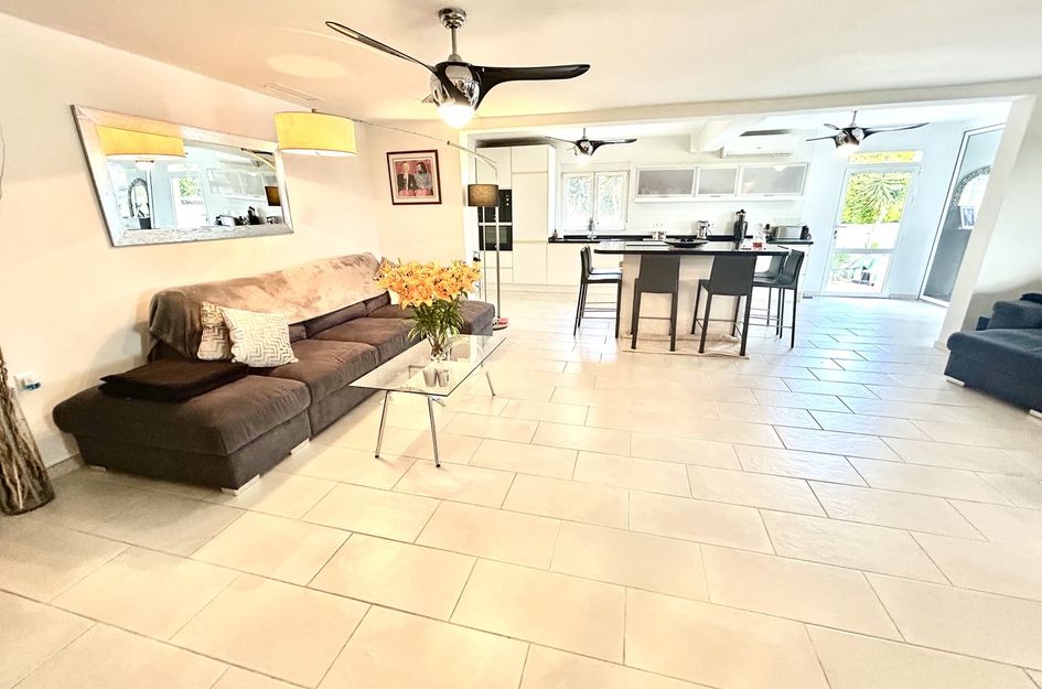 Villa in Catral