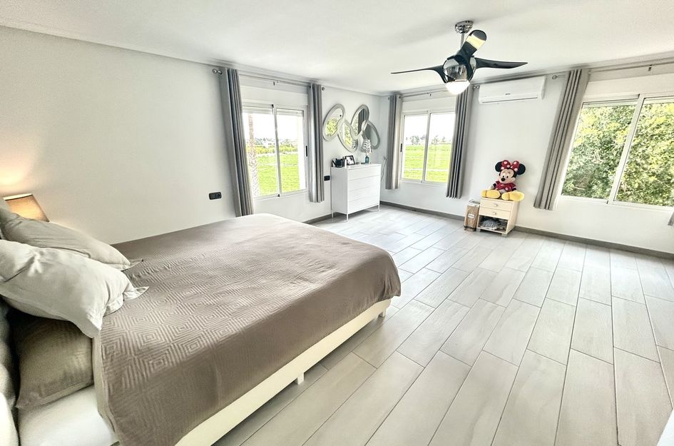 Villa in Catral