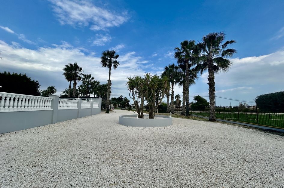 Villa in Catral