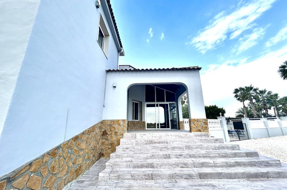 Villa in Catral