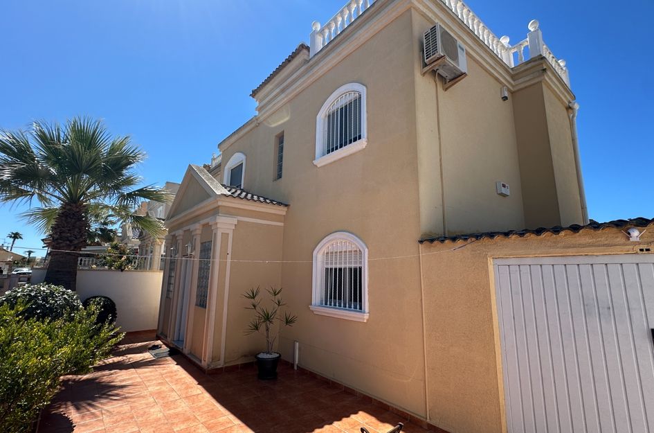 Villa in Torrevieja