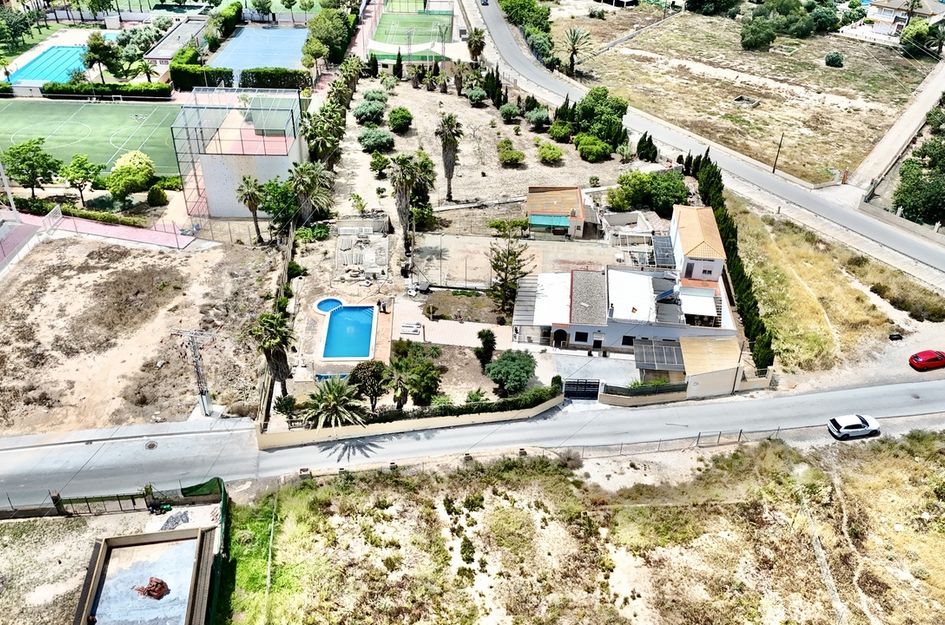 Villa in Los Montesinos