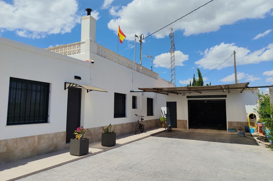 Villa in Los Montesinos