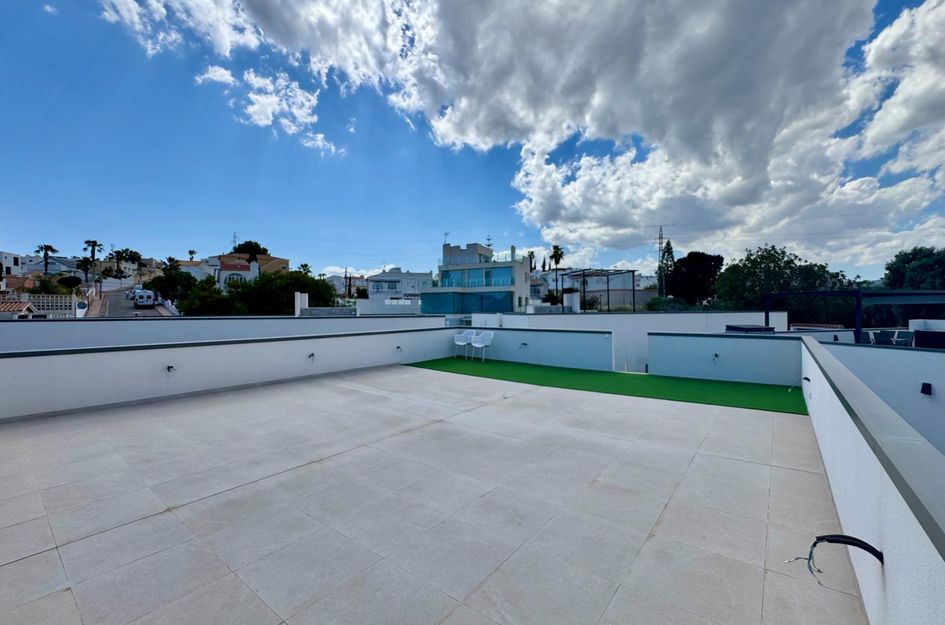 Villa in Res. Las Filipinas