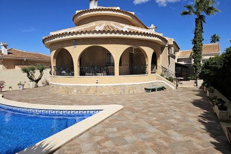 Villa in Urbanización Monteazul