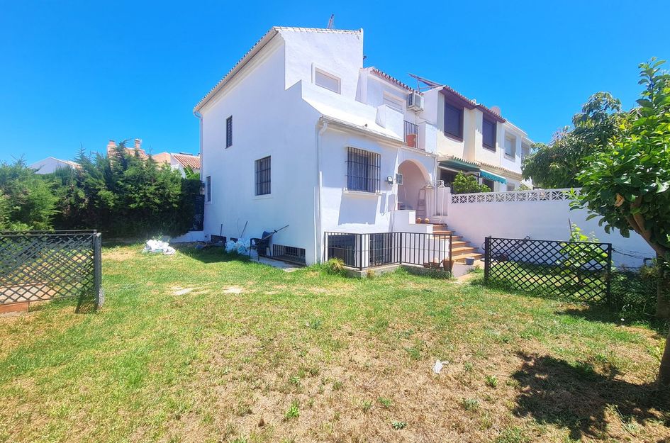 Huis in Urbanización Puerto de Estepona