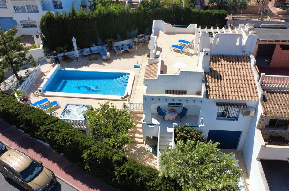 Halfvrijstaand in Torrevieja