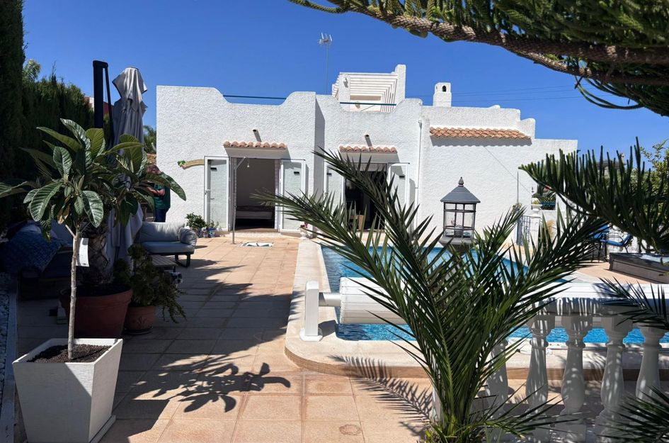 Halfvrijstaand in Torrevieja