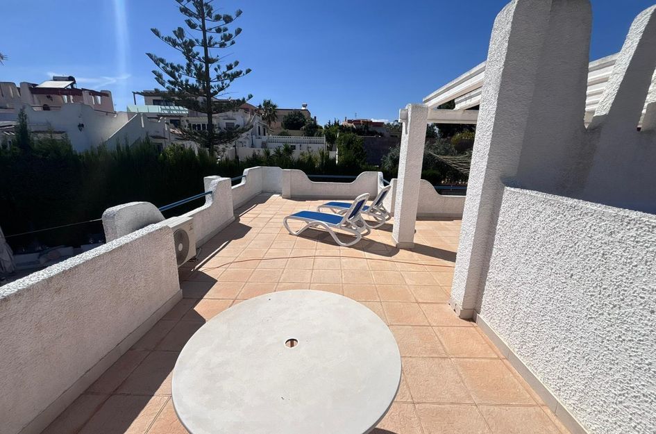Halfvrijstaand in Torrevieja