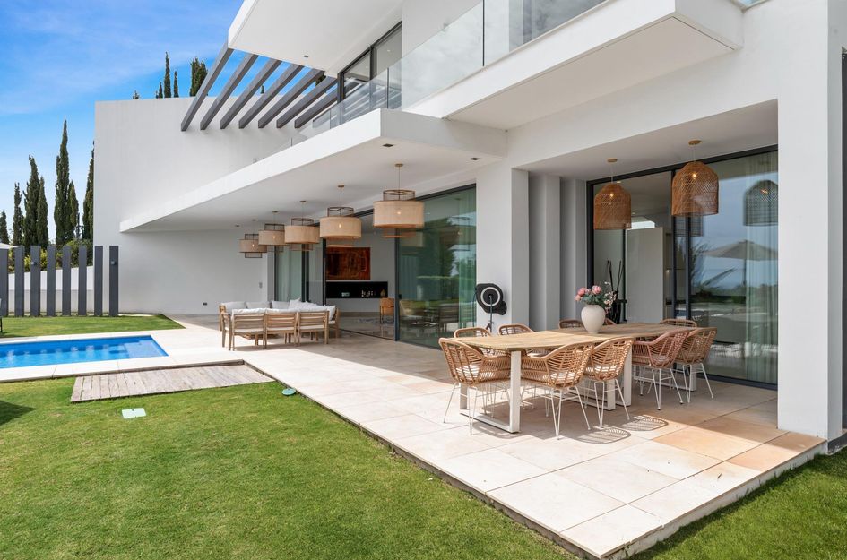 Villa in Cortés