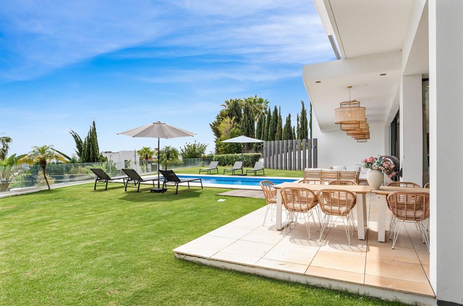 Villa in Cortés