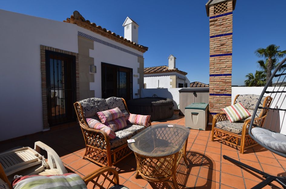 Villa in Castillo de Montemar