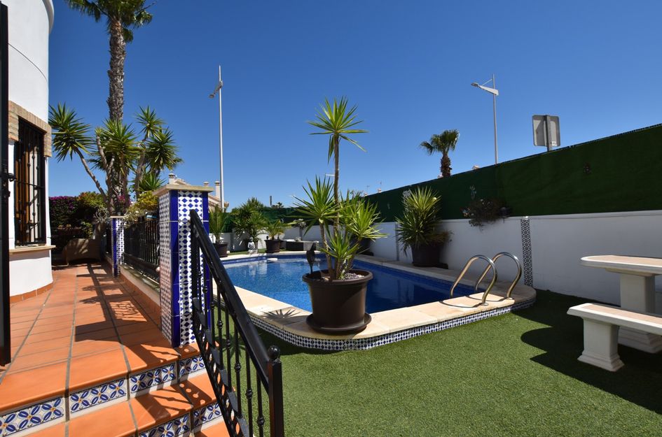 Villa in Castillo de Montemar