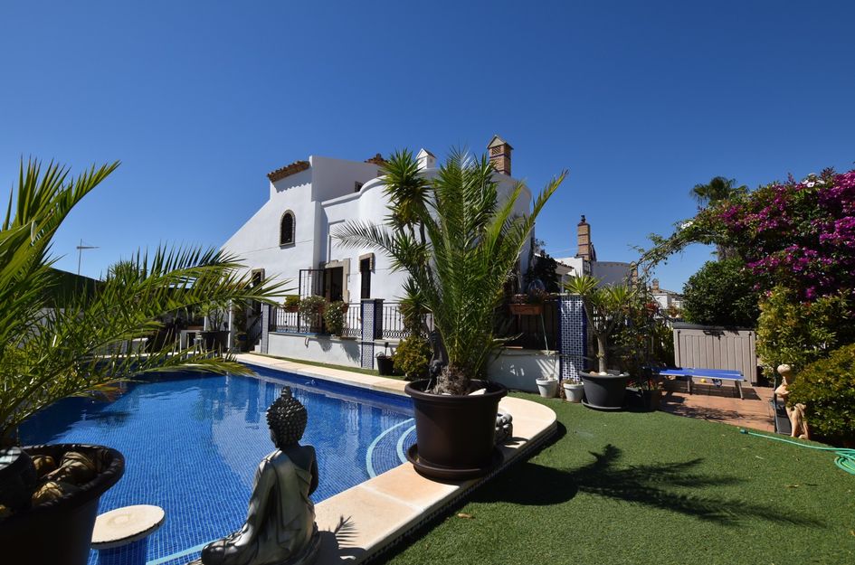Villa in Castillo de Montemar