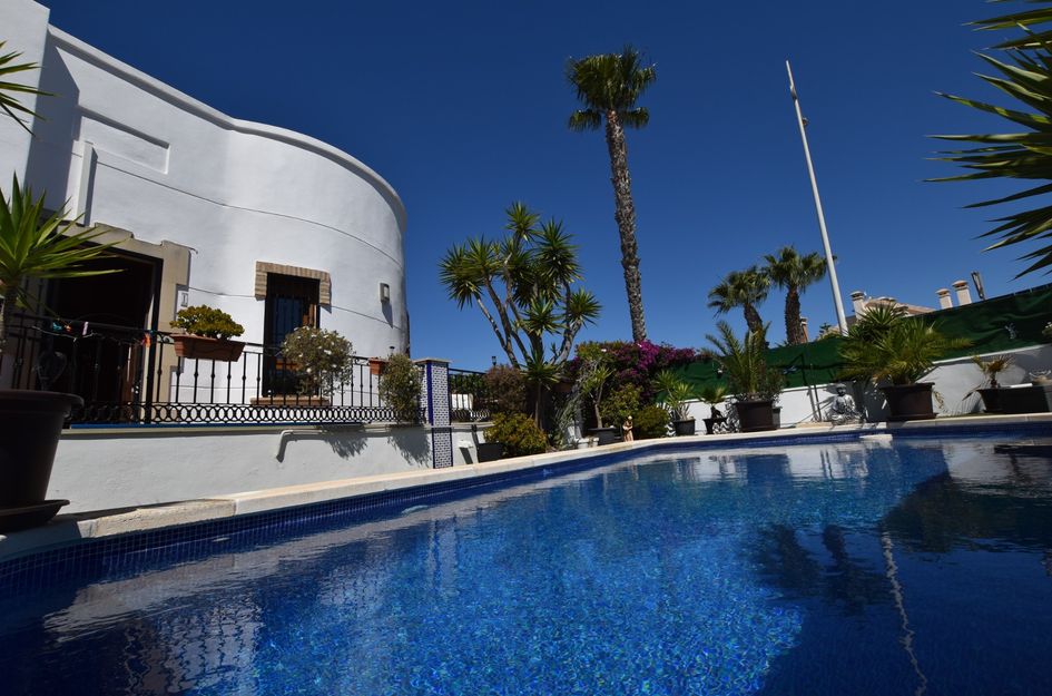 Villa in Castillo de Montemar