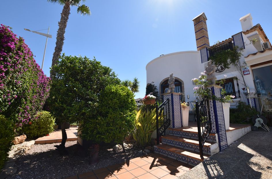 Villa in Castillo de Montemar