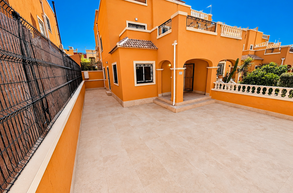 Villa in Dehesa de Campoamor