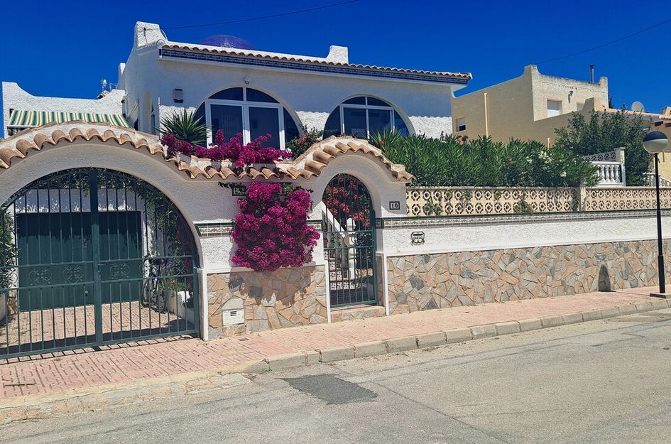 Villa in San Miguel de Salinas