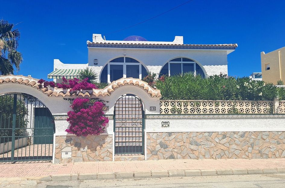 Villa in San Miguel de Salinas