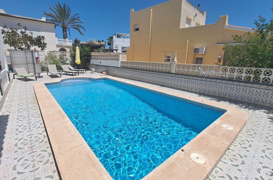 Villa in San Miguel de Salinas