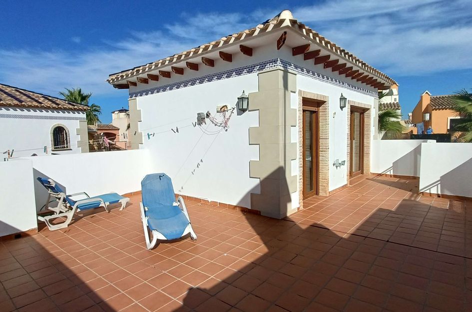 Villa in Castillo de Montemar