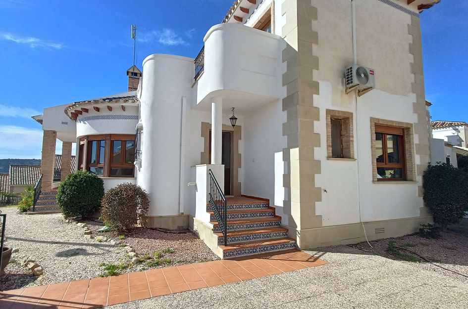 Villa in Castillo de Montemar